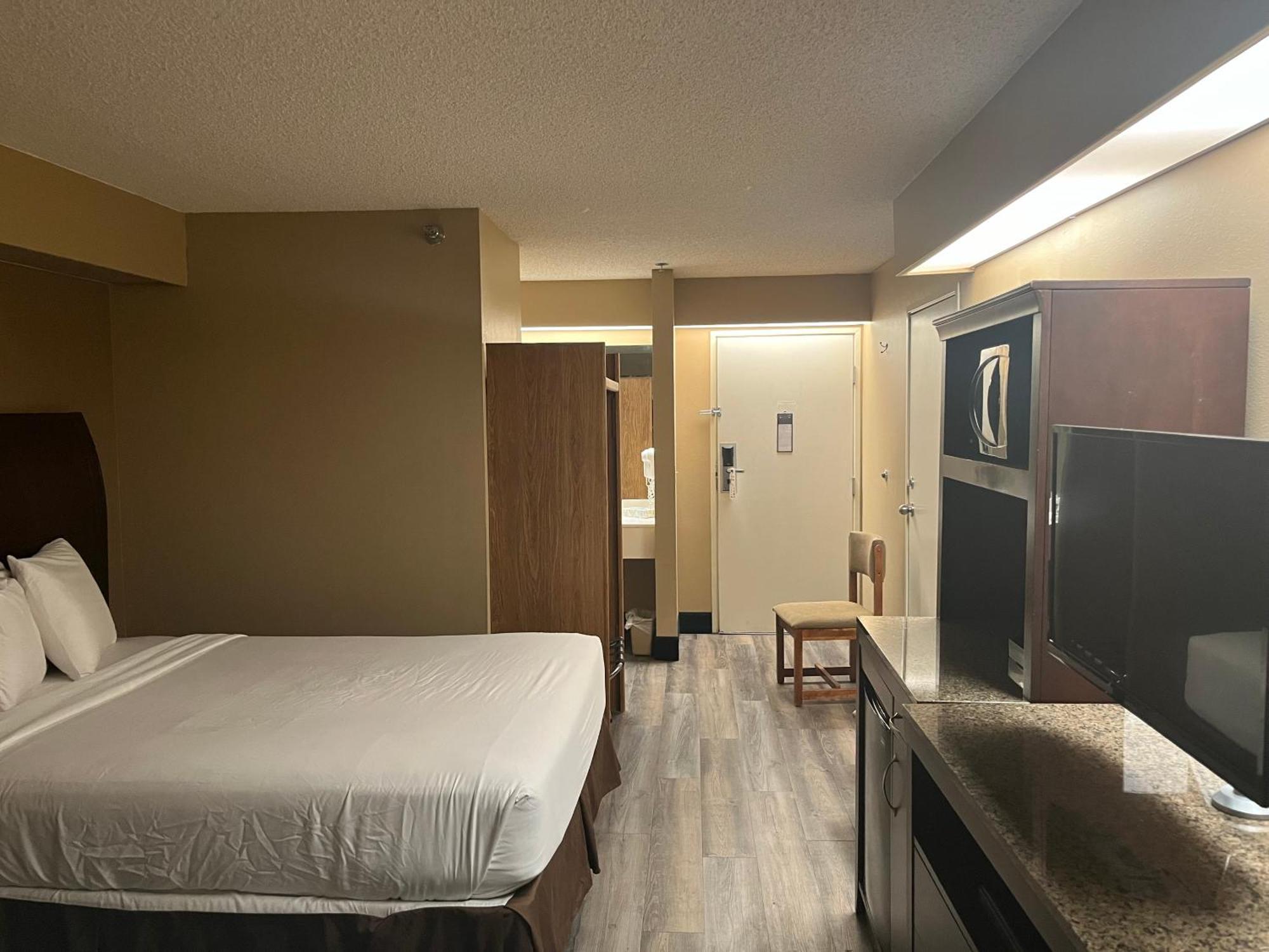 Americas Best Value Inn קליספל מראה חיצוני תמונה
